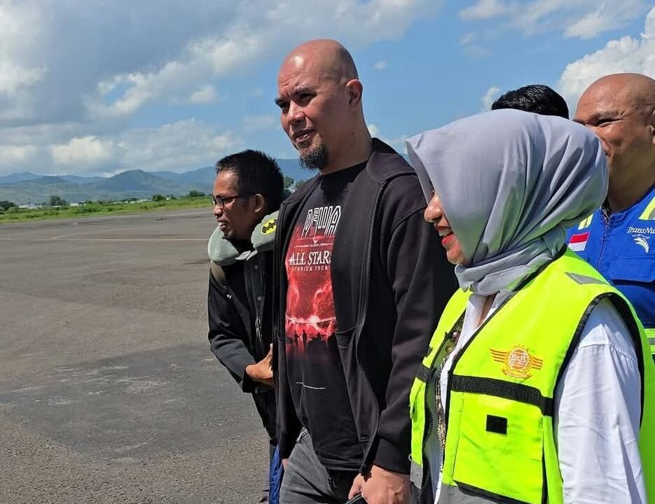 Band Papan Atas Dewa 19 feat NDX AKA Guncang Dompu Malam Ini