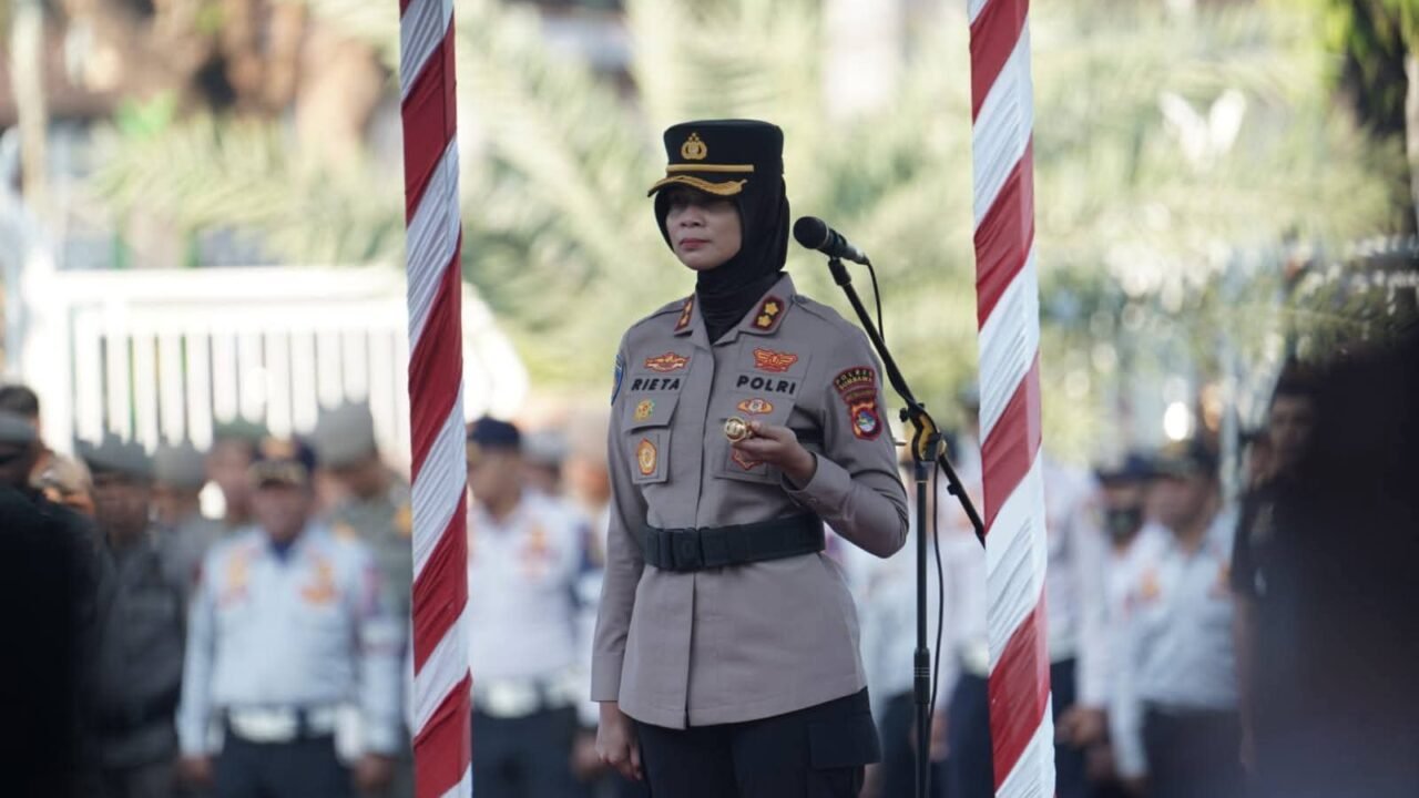 KAPOLRES SUMBAWA PIMPIN UPACARA PARIPURNA, PERKUAT SINERGI MEWUJUDKAN PELAYANAN PRIMA BAGI MASYARAKAT